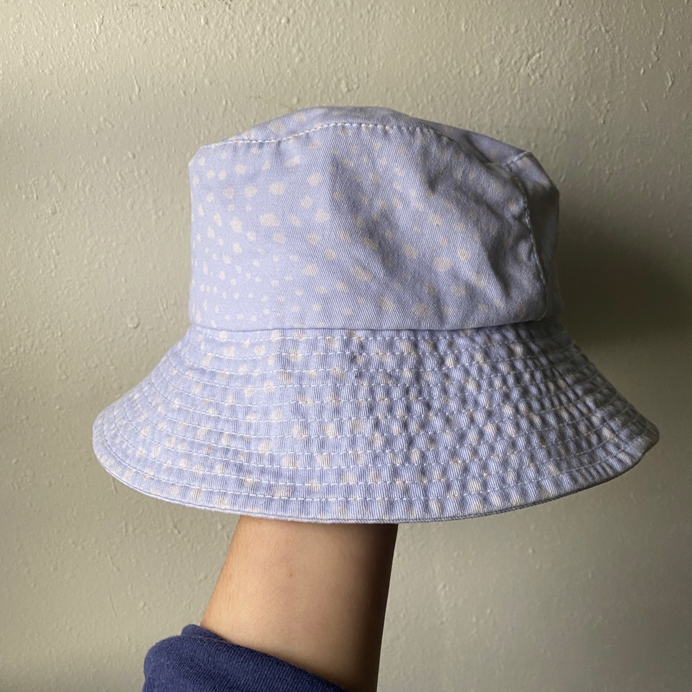 NWOT Billabong Polkadot Bucket Hat